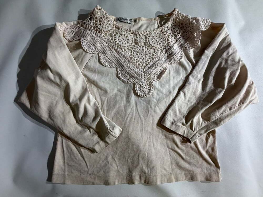 Sweater Bee Beige Crochet Collar Short Sleeve Top Womens Size M